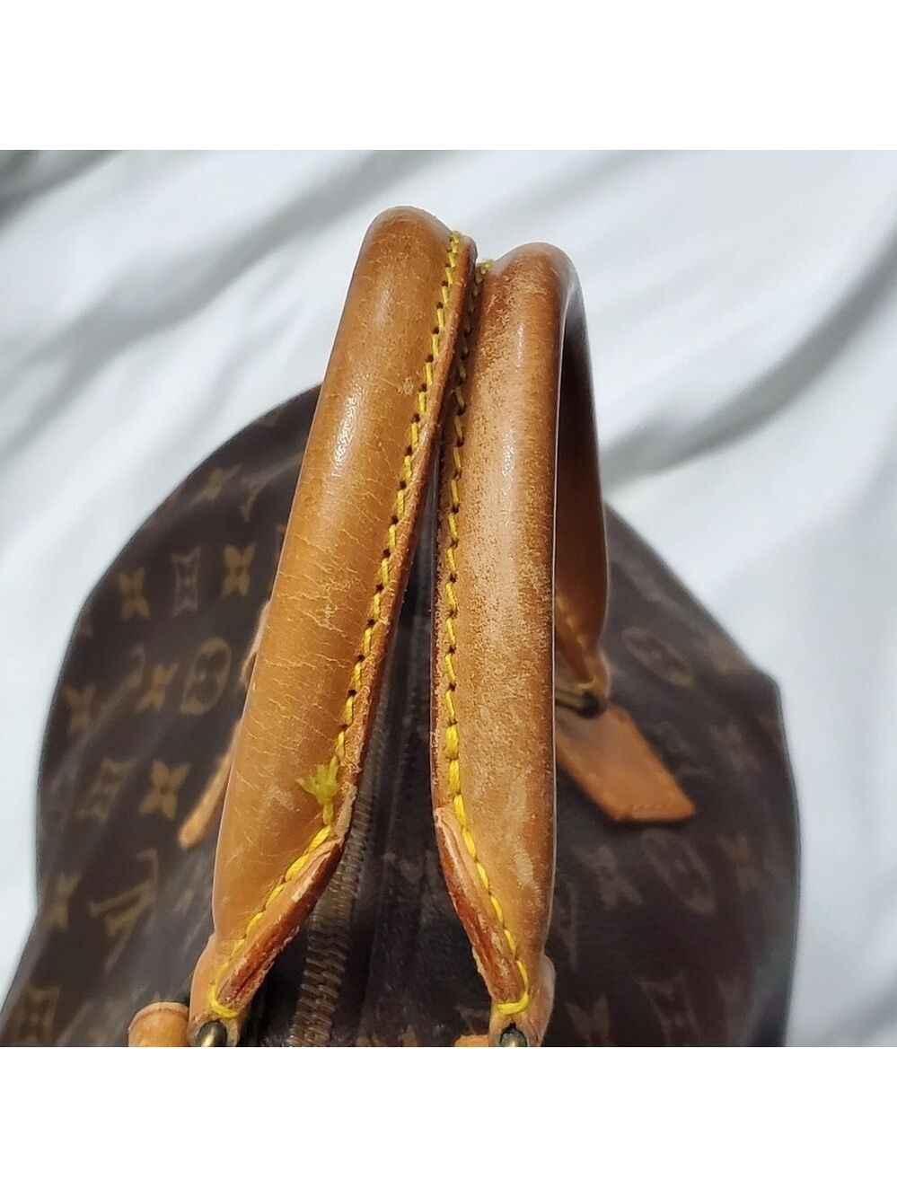 Louis Vuitton Speedy 40 Travel Top Handle Bag - Picture 15 of 16